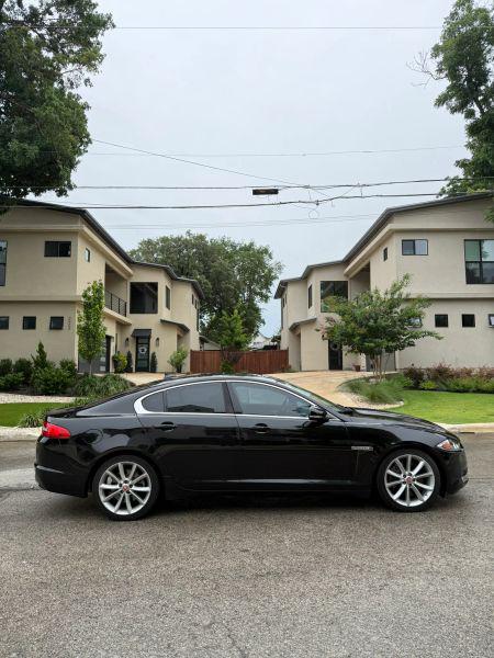 2015 Jaguar XF 3.0 Sport