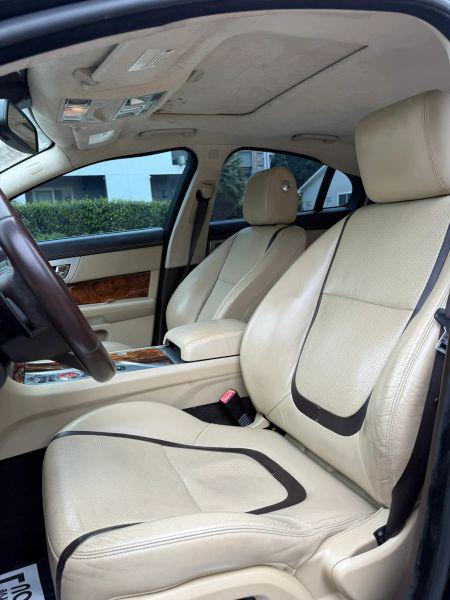 2015 Jaguar XF 3.0 Sport