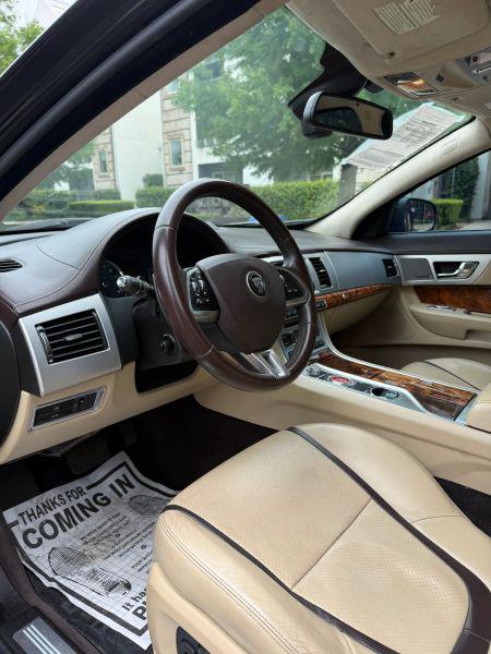 2015 Jaguar XF 3.0 Sport