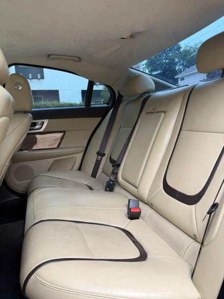 2015 Jaguar XF 3.0 Sport