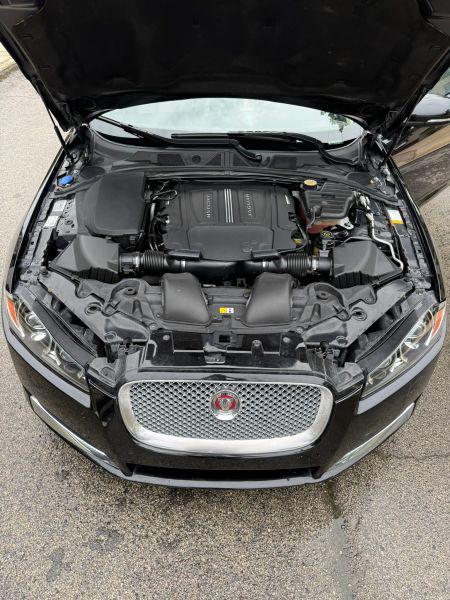 2015 Jaguar XF 3.0 Sport