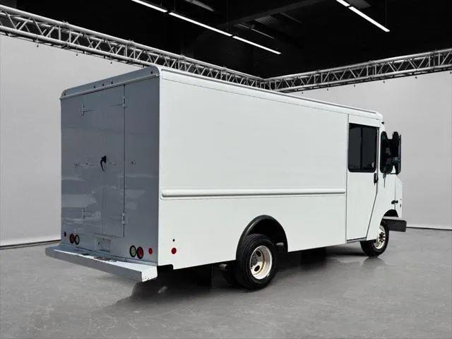 2013 Ford E-350 Stripped XL
