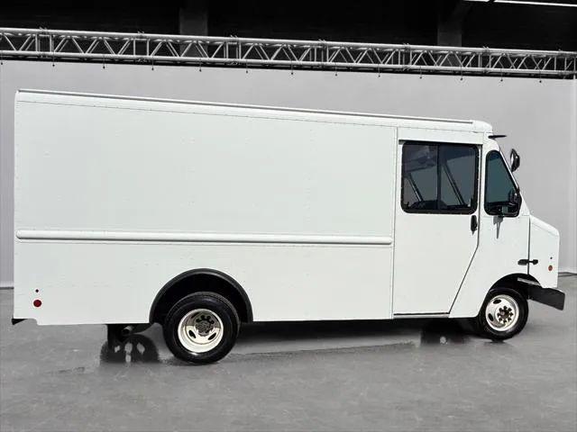 2013 Ford E-350 Stripped XL