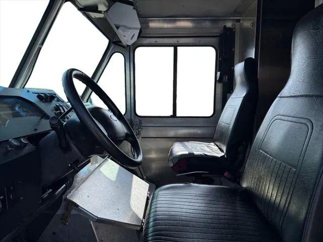 2013 Ford E-350 Stripped XL