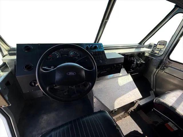 2013 Ford E-350 Stripped XL