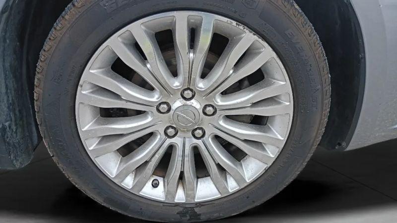 2014 Chrysler 200 Limited