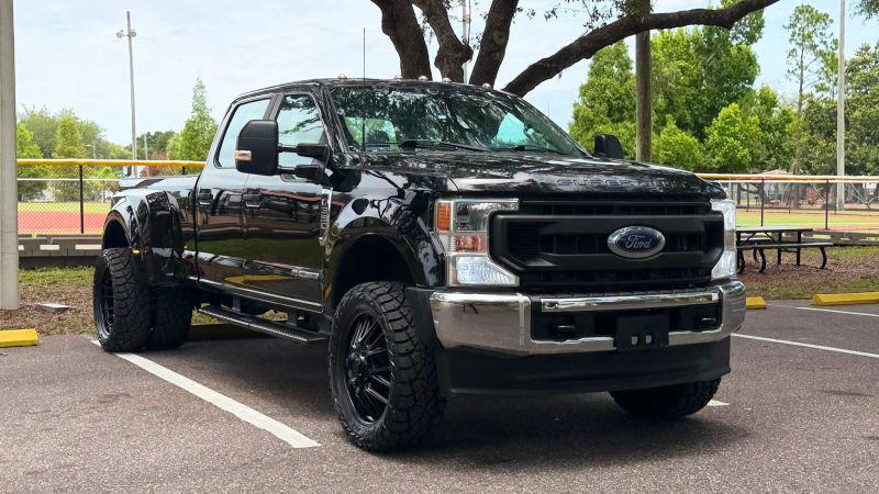 2022 Ford F-350 Platinum