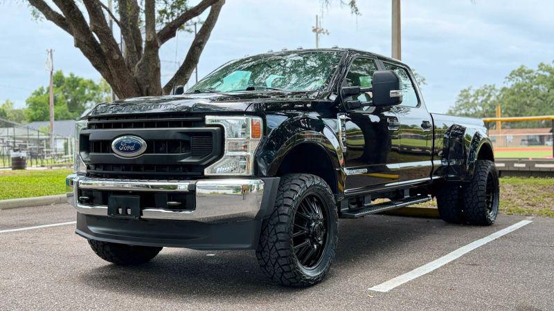 2022 Ford F-350 Platinum