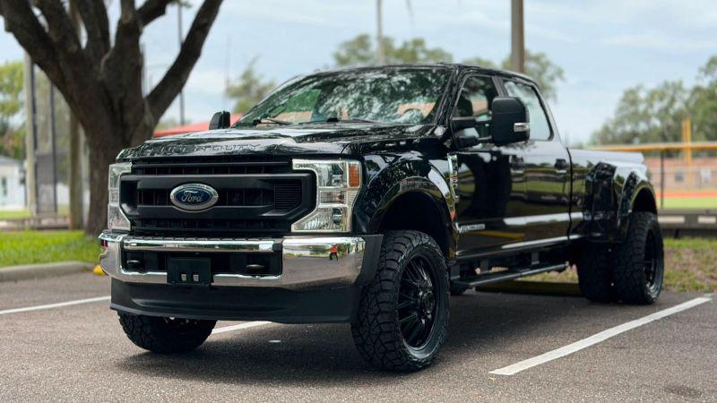 2022 Ford F-350 Platinum