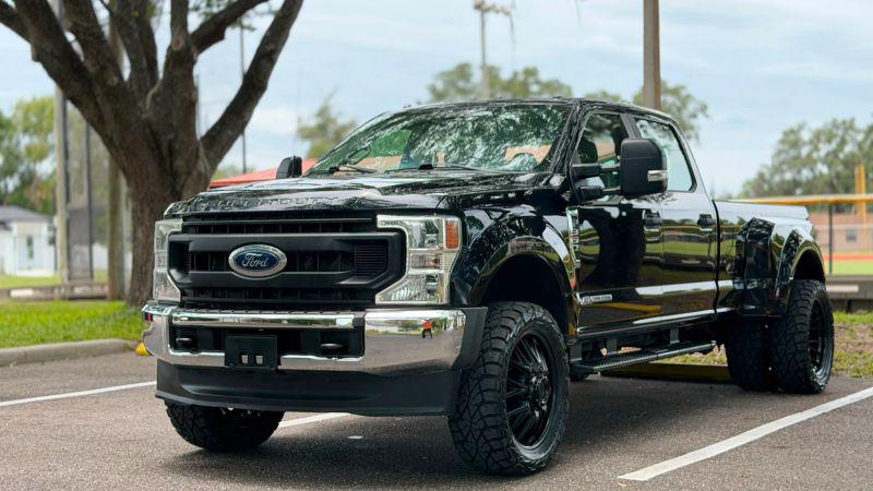 2022 Ford F-350 Platinum