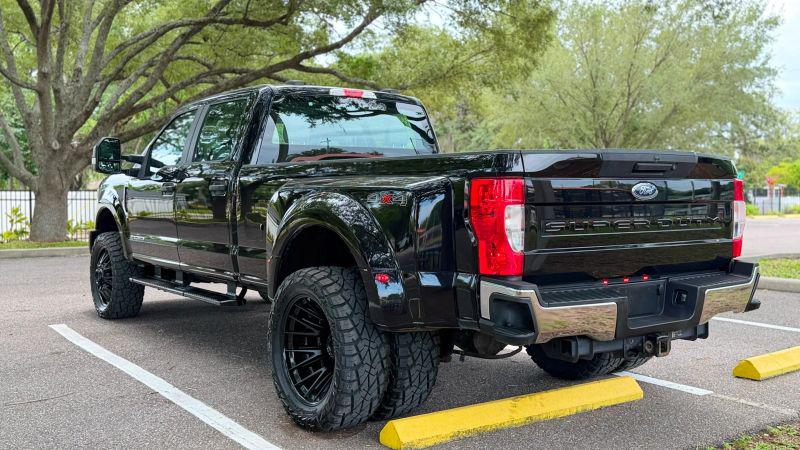 2022 Ford F-350 Platinum