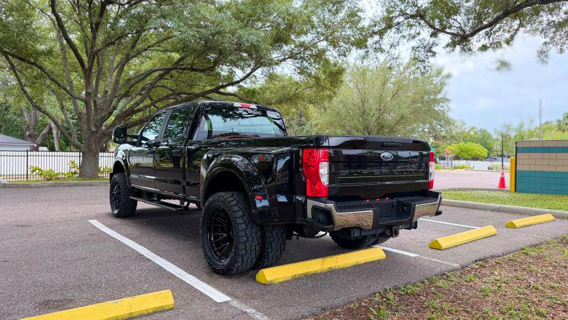 2022 Ford F-350 Platinum