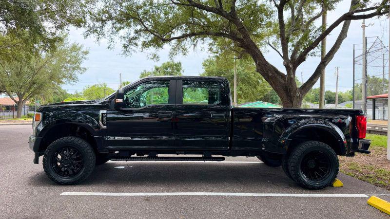 2022 Ford F-350 Platinum