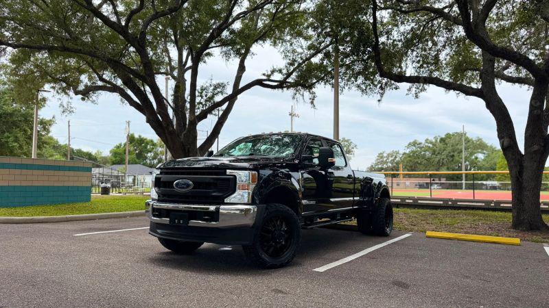 2022 Ford F-350 Platinum
