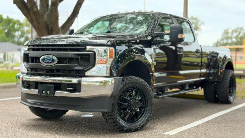 2022 Ford F-350 Platinum