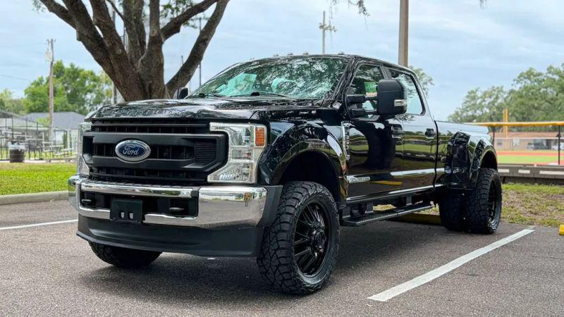 2022 Ford F-350 Platinum