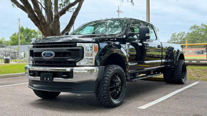 2022 Ford F-350 Platinum