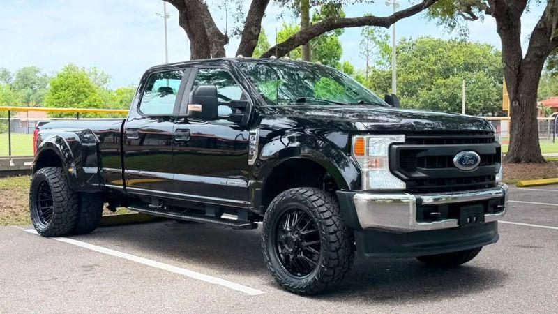 2022 Ford F-350 Platinum