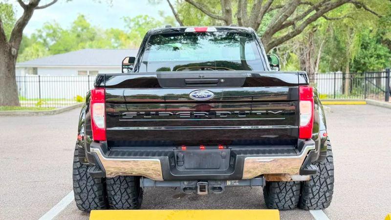 2022 Ford F-350 Platinum