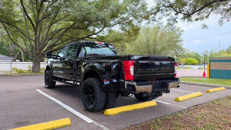 2022 Ford F-350 Platinum