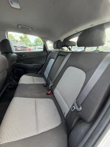 2023 Hyundai Kona SE