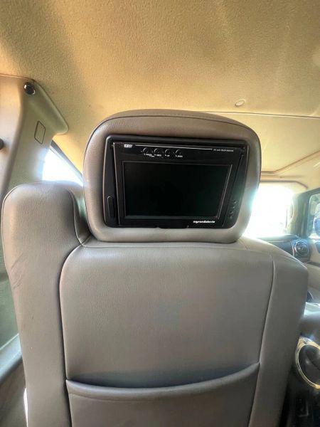 2004 HUMMER H2 Base