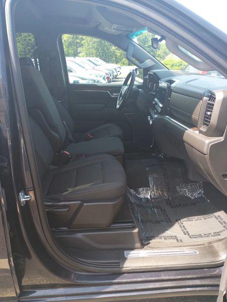 2023 GMC Sierra 1500 4WD Crew Cab Short Box Elevation with 3SB