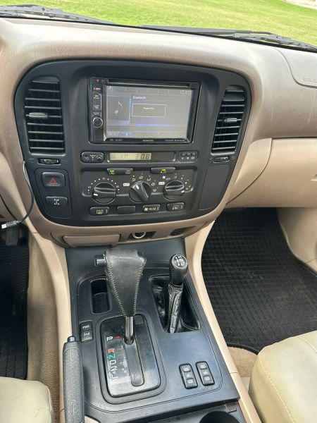 1999 Toyota Land Cruiser Base