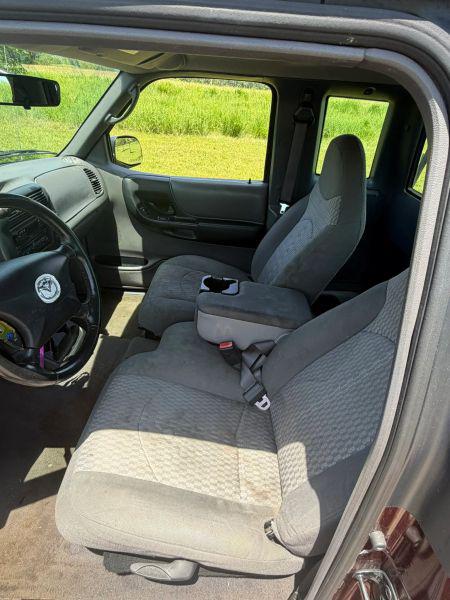 2003 Mazda 300 DS