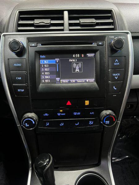 2015 Toyota Camry SE