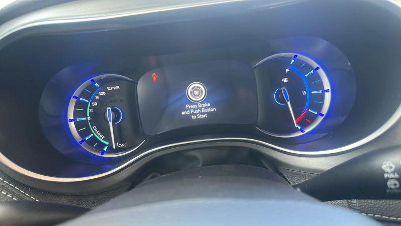 2024 Chrysler Pacifica Hybrid Premium S Appearance Pkg