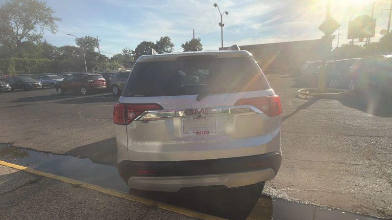 2018 GMC Acadia SLE-2