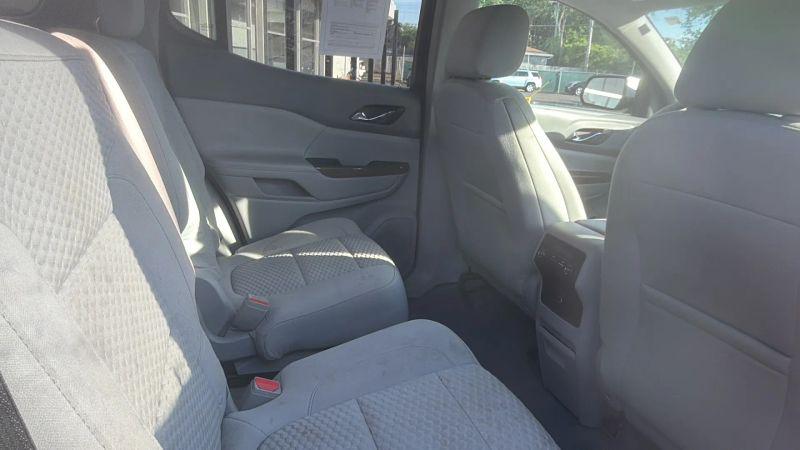 2018 GMC Acadia SLE-2
