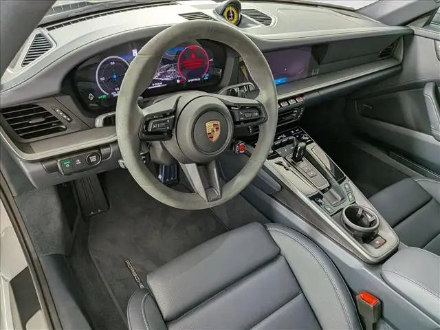 2025 Porsche 911 Carrera T