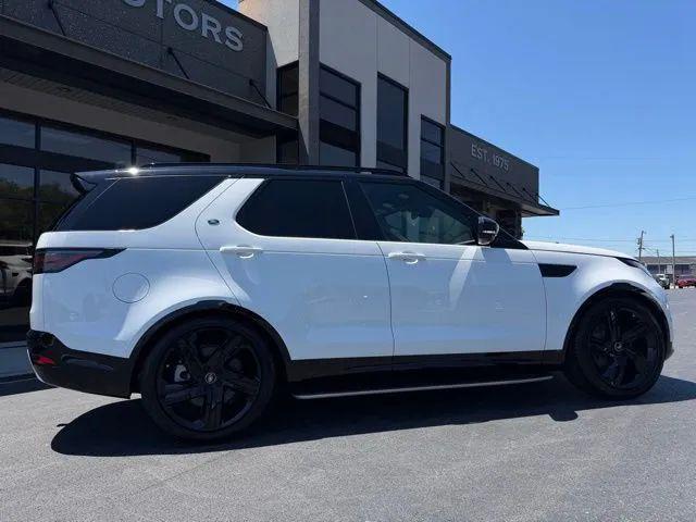 2025 Land Rover Discovery P360 Dynamic SE