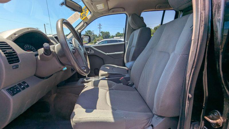 2016 Nissan Frontier SV