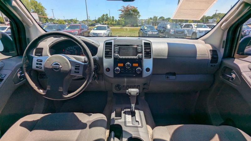 2016 Nissan Frontier SV