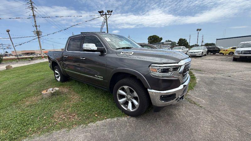 2022 Ram 1500 Limited Crew Cab 4x2 5'7" Box