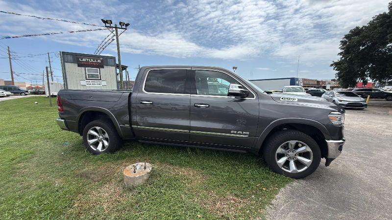 2022 Ram 1500 Limited Crew Cab 4x2 5'7" Box