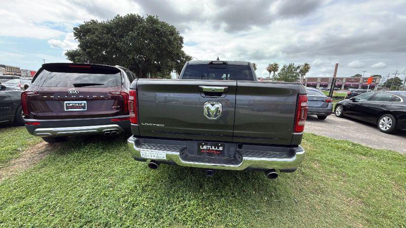 2022 Ram 1500 Limited Crew Cab 4x2 5'7" Box
