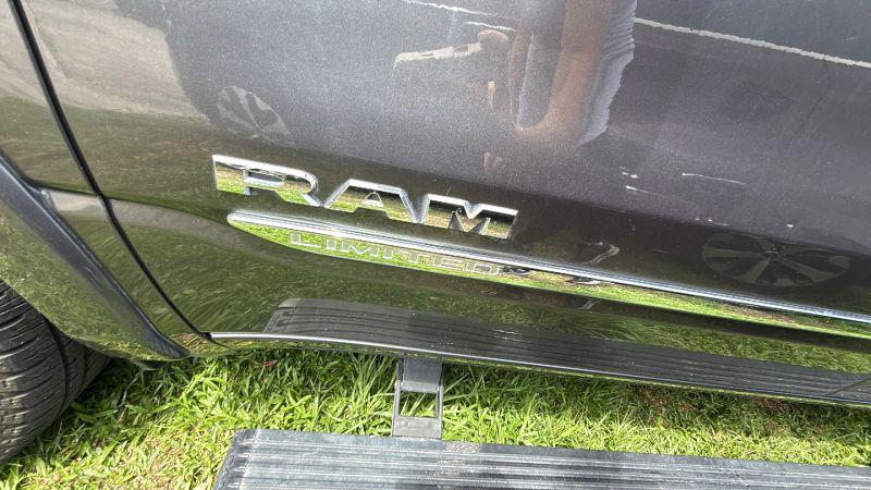 2022 Ram 1500 Limited Crew Cab 4x2 5'7" Box