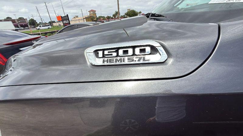 2022 Ram 1500 Limited Crew Cab 4x2 5'7" Box