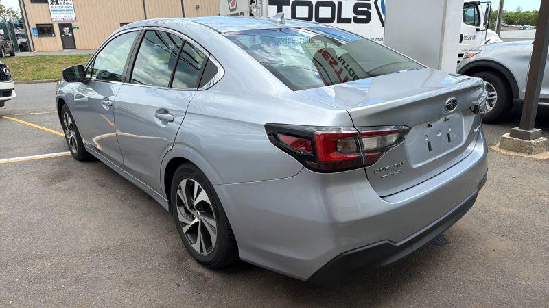 2022 Subaru Legacy Base