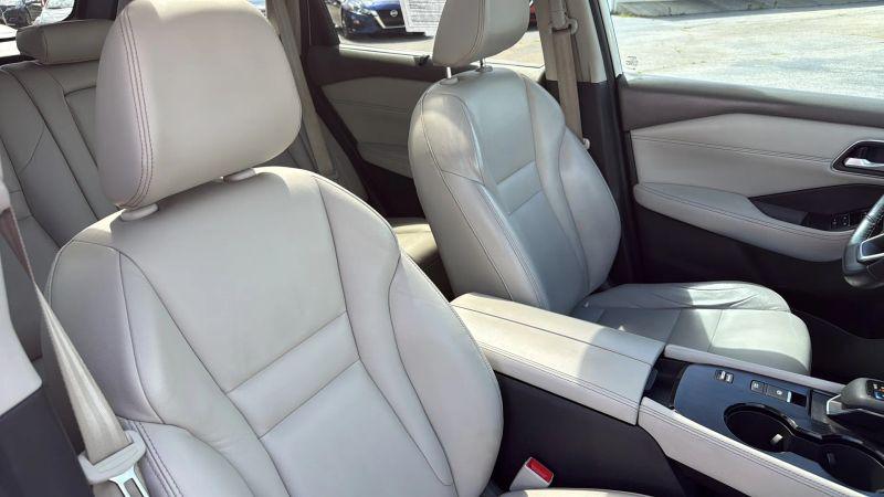 2021 Nissan Rogue SL FWD