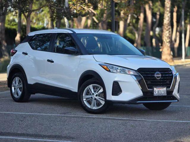 2023 Nissan Kicks S Xtronic CVT