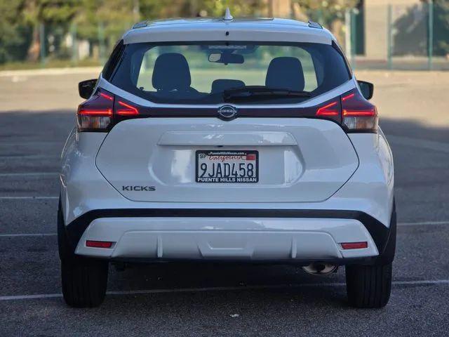 2023 Nissan Kicks S Xtronic CVT
