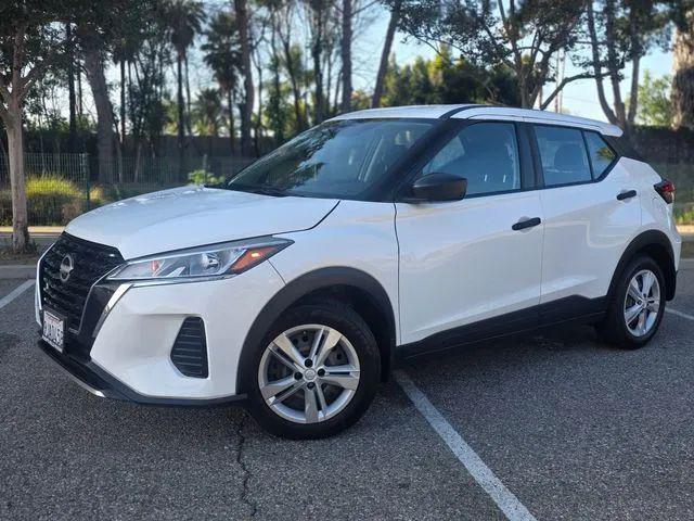 2023 Nissan Kicks S Xtronic CVT