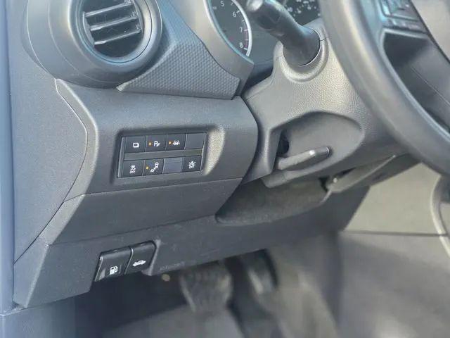 2023 Nissan Kicks S Xtronic CVT
