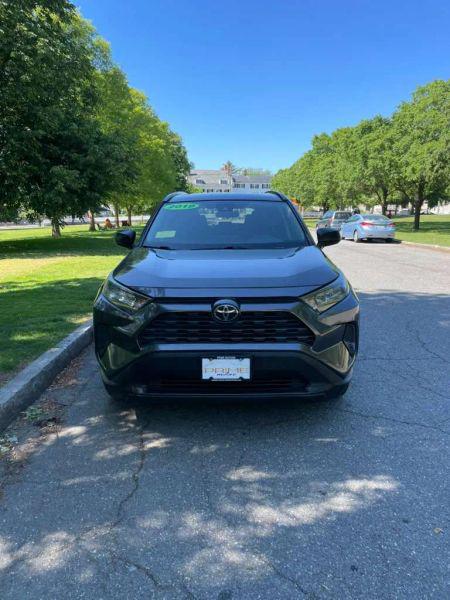 2019 Toyota RAV4 LE