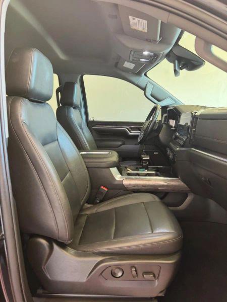 2022 Chevrolet Silverado 1500 4WD Crew Cab Short Bed LTZ